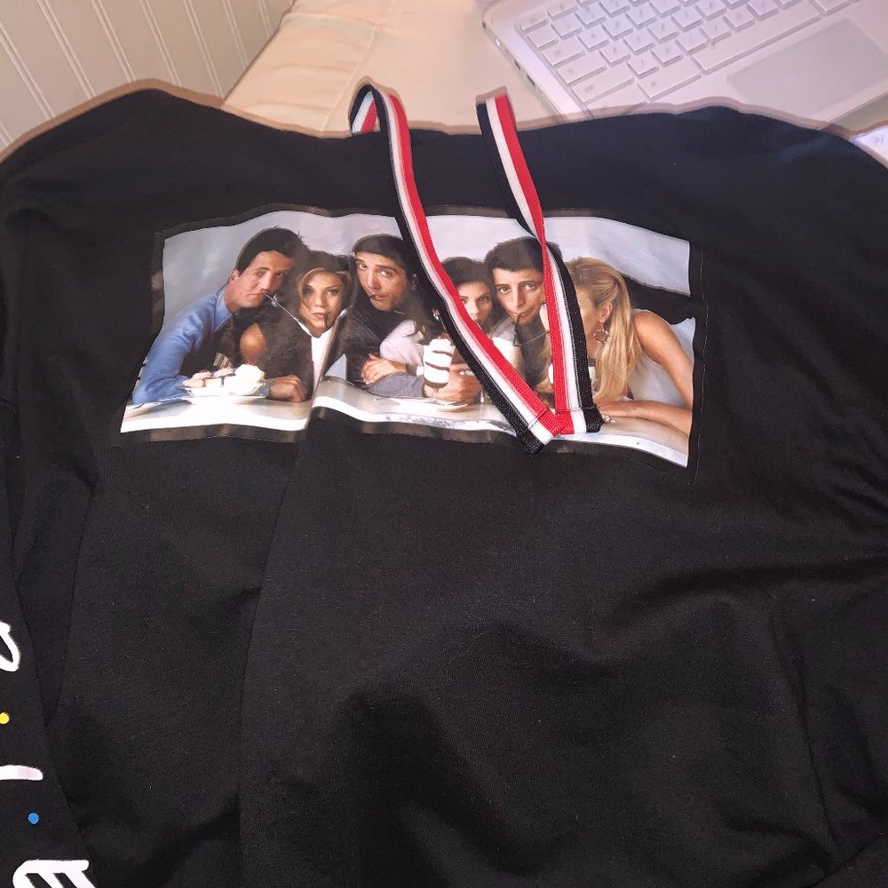 F.R.I.N.D.S. Long sleeved crop hoodie